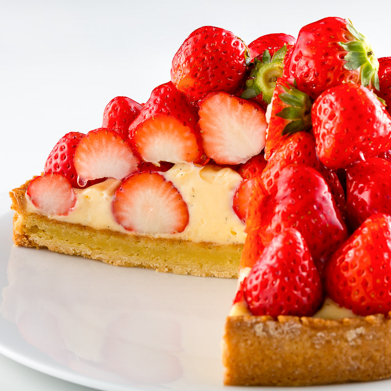 甘酸っぱい苺を贅沢に使用しました。