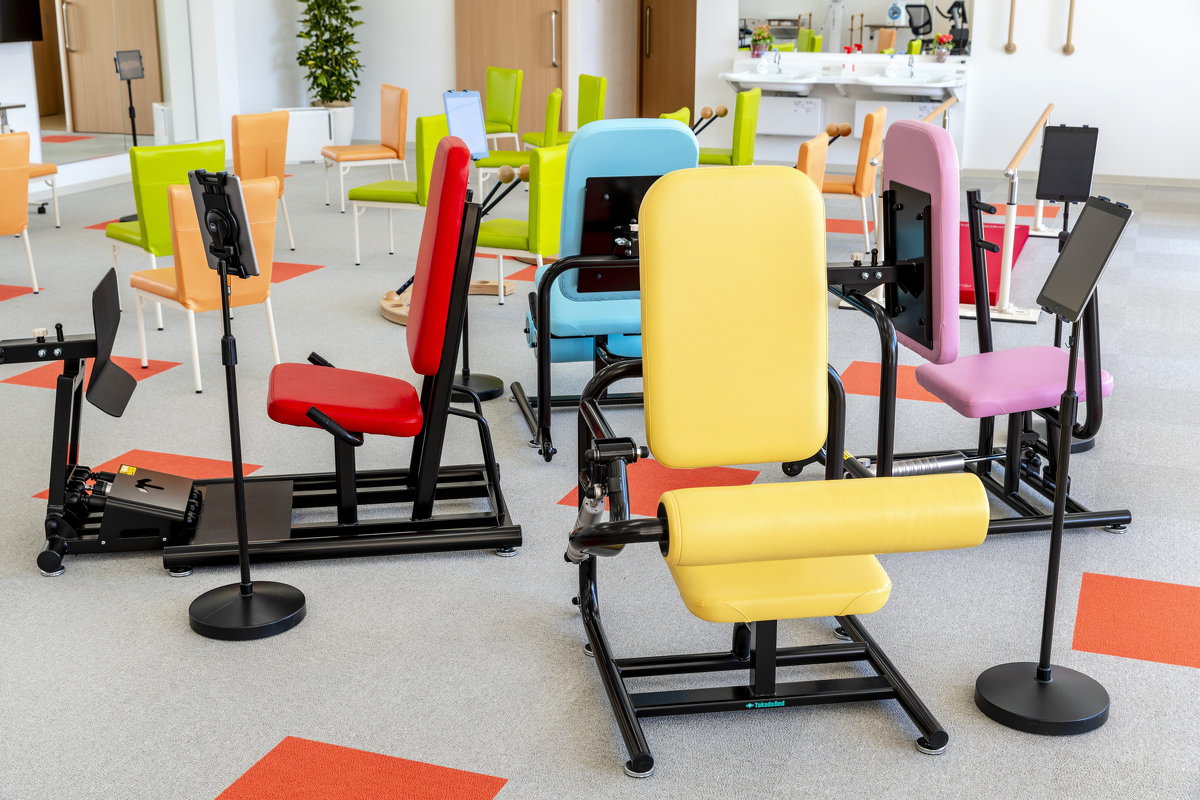 体を動かし、頭も動かすデュアルタスクトレーニング