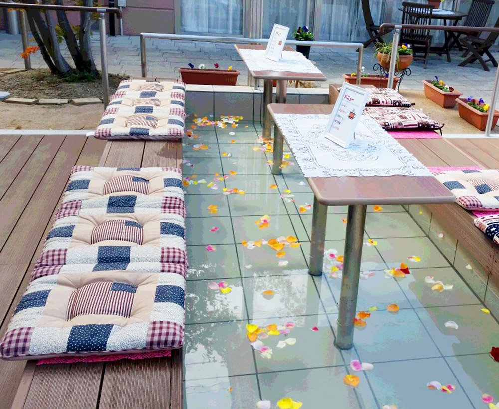 ばら湯など様々な入浴剤をご用意しております。