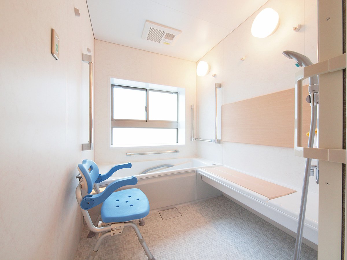 断熱クッションを採用した肌触りの心地良いユニットバス。