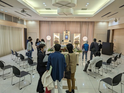 新しい洋風祭壇モダンプランをご案内させていただきました