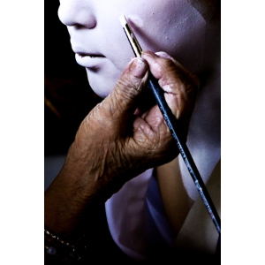 第4期 グランプリ「化粧師の手」角田&nbsp;恒雄&nbsp;様（滋賀県彦根市）