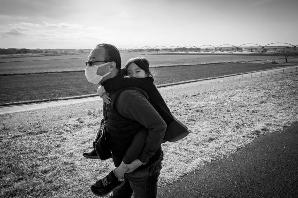 第2期 入選「優しい背中」