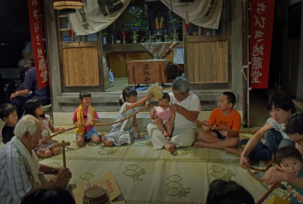 第1期 入選「数珠繰り」