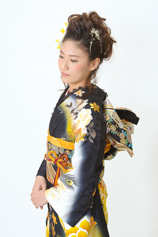 黄黒/輝バラに孔雀羽