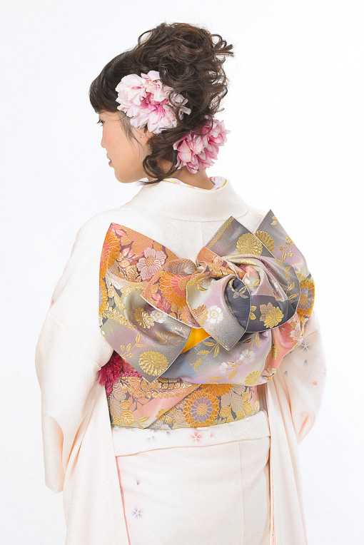 白地にピンク小花