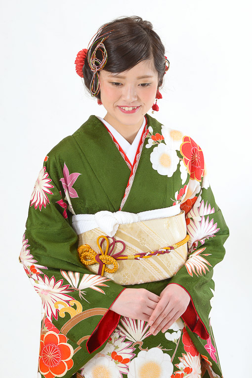 深緑地紅白梅柄