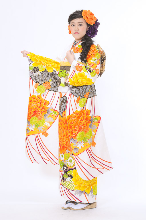 白地に黄/橙大華