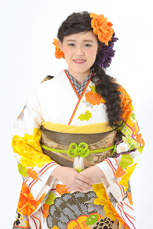 白地に黄/橙大華