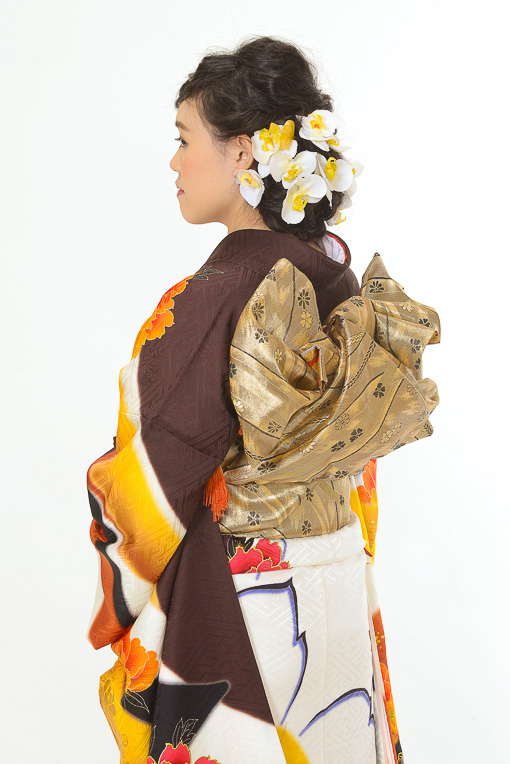 白/茶　大輪模様