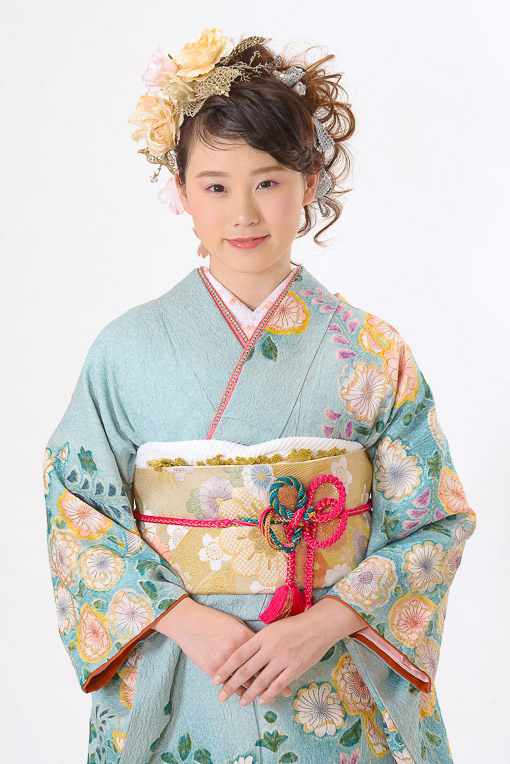 水色地に辻が花