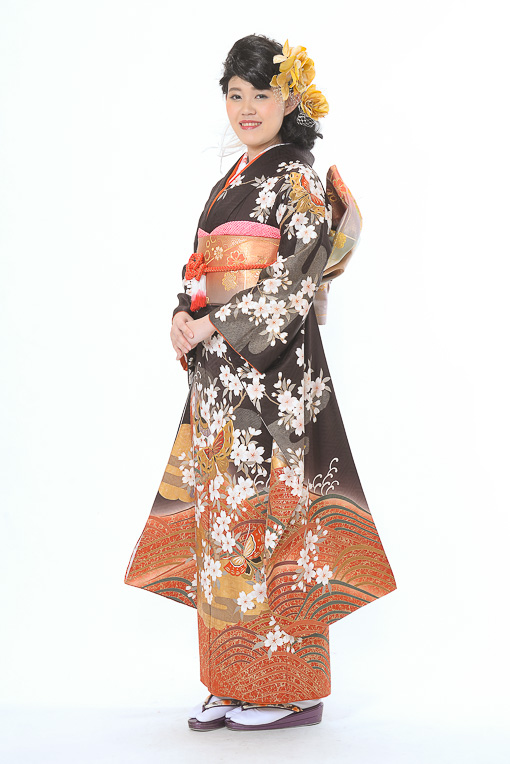 肩黒桜五色蝶裾金茶