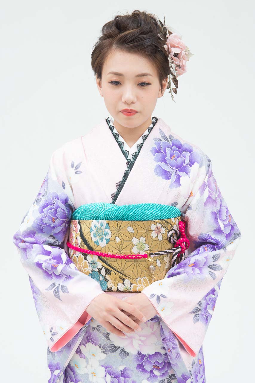 ピンク地紫大華