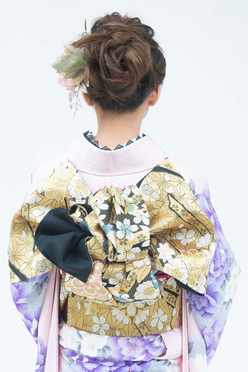 ピンク地紫大華