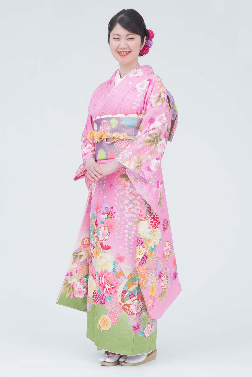 ピンク地裾グリーン鞠柄