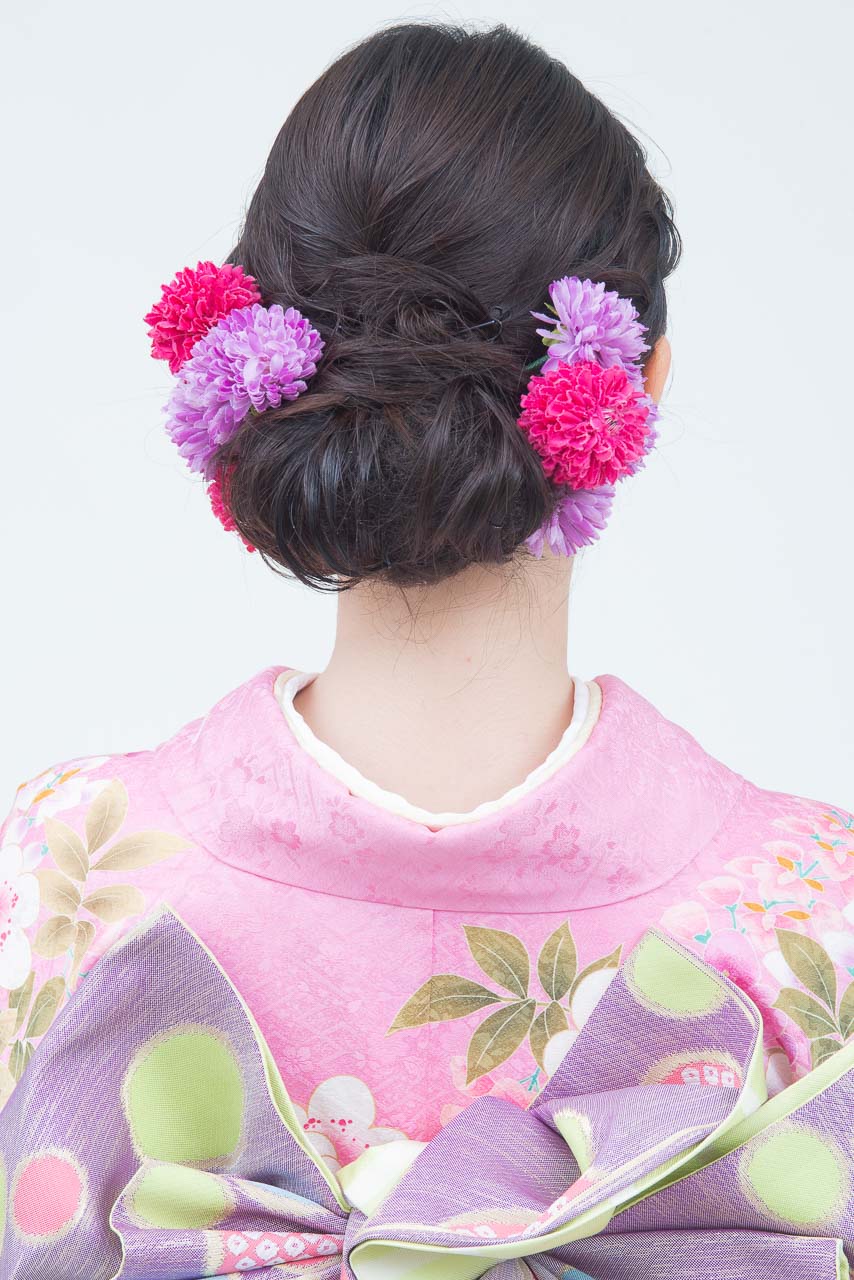 ピンク地裾グリーン鞠柄