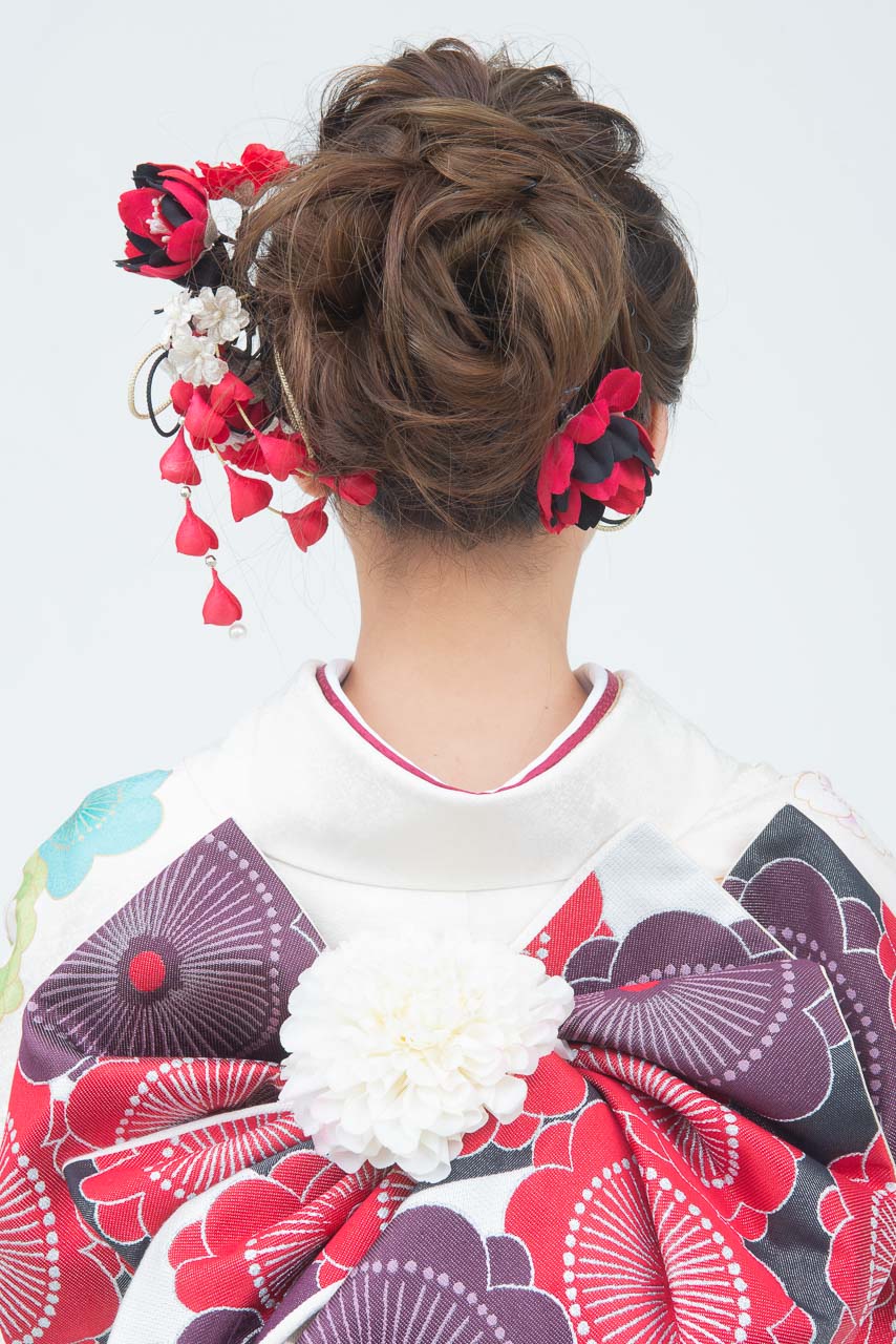 白地に梅菊花柄