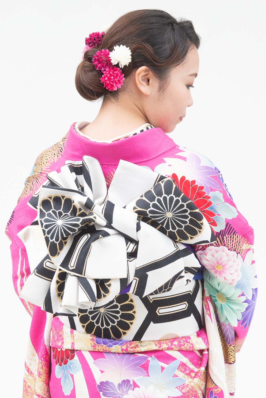 濃いピンク地鶴花大柄