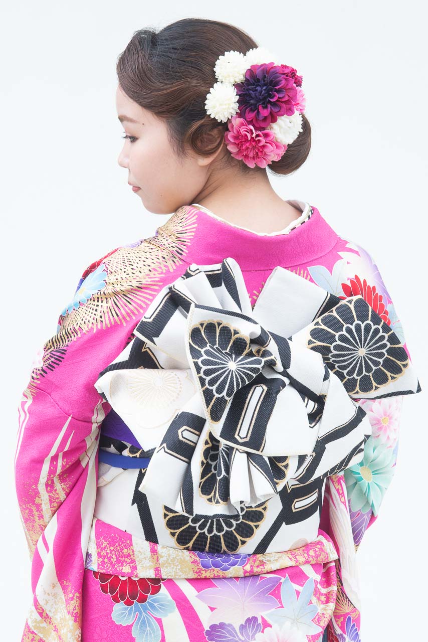 濃いピンク地鶴花大柄