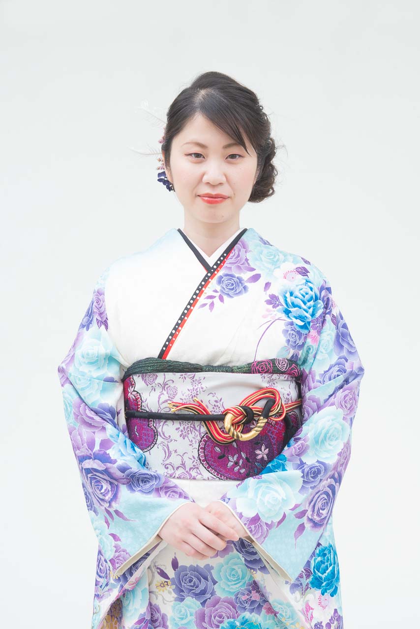 ピンク地薔薇柄