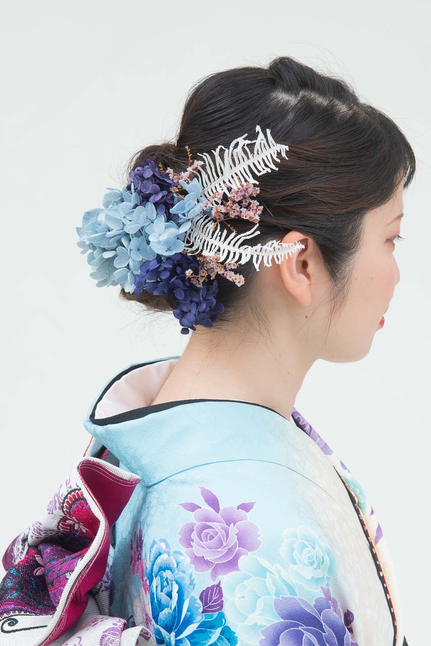 ピンク地薔薇柄