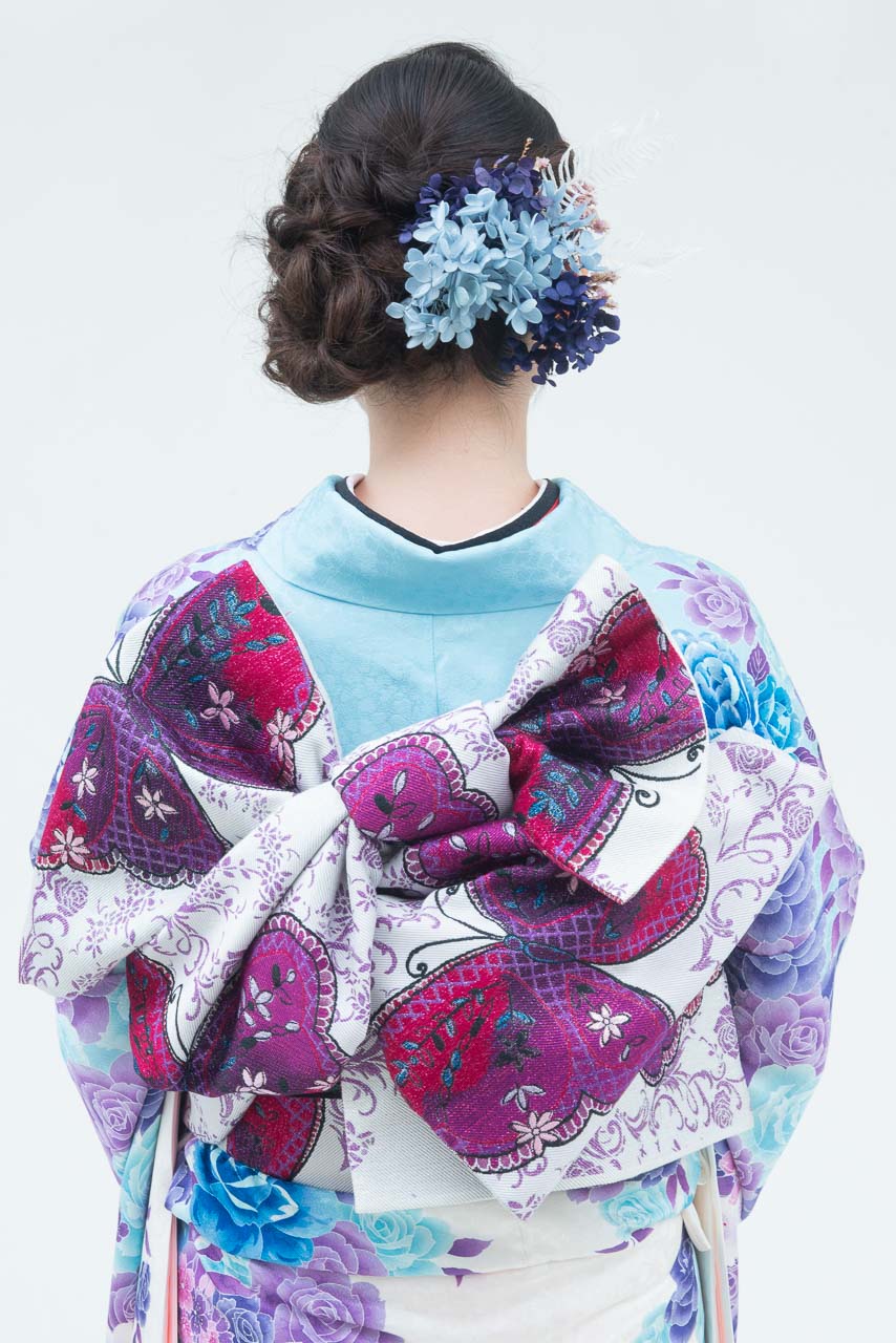 ピンク地薔薇柄