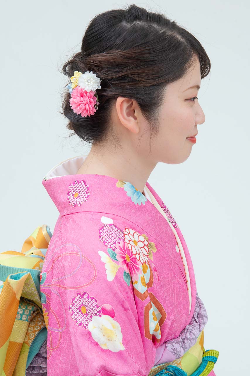 ピンク地裾グリーン花柄