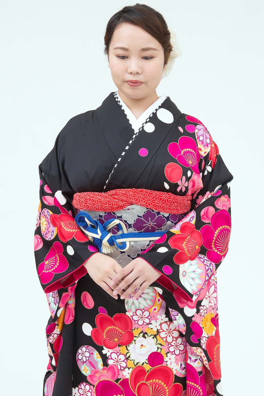 黒地に梅花爛漫