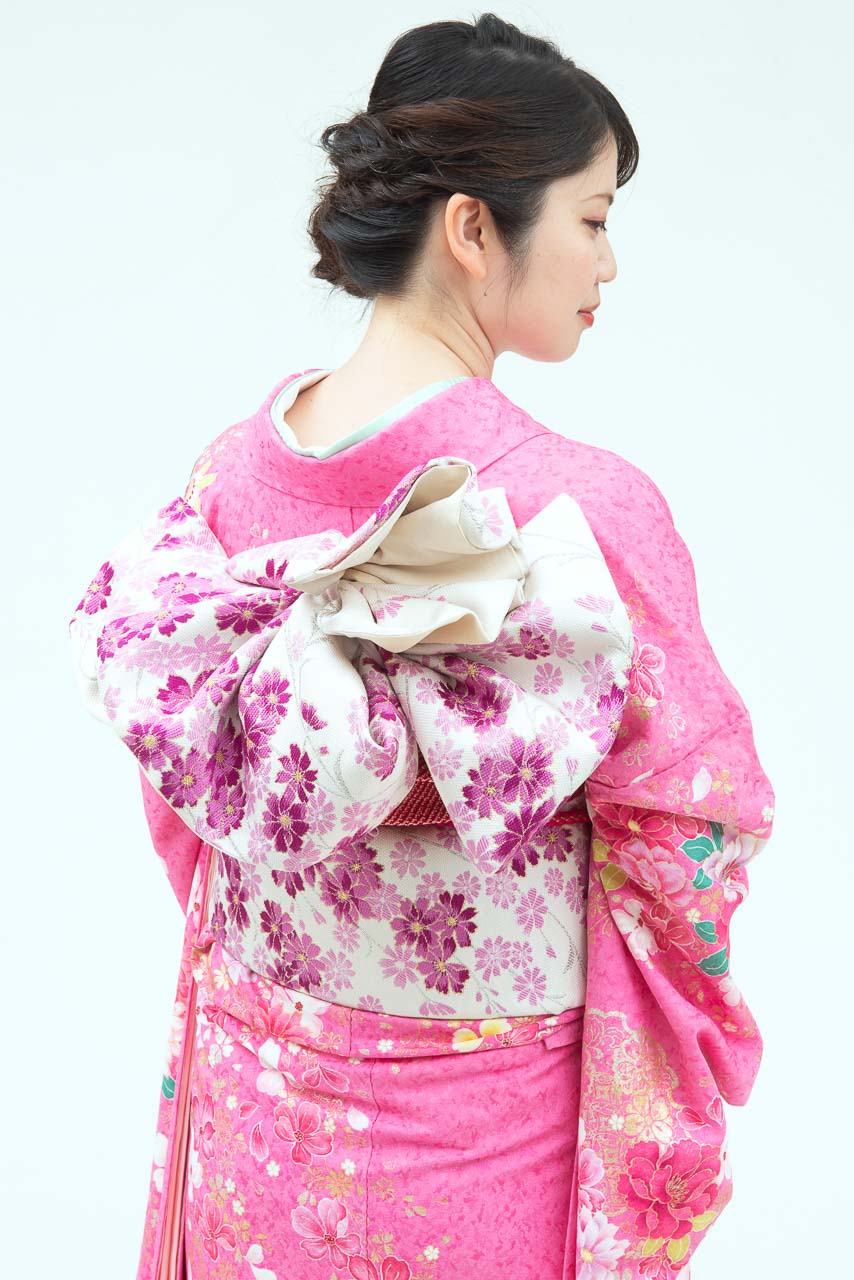 ピンク牡丹に桜