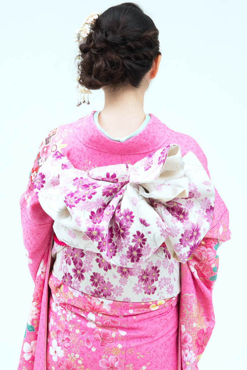 ピンク牡丹に桜