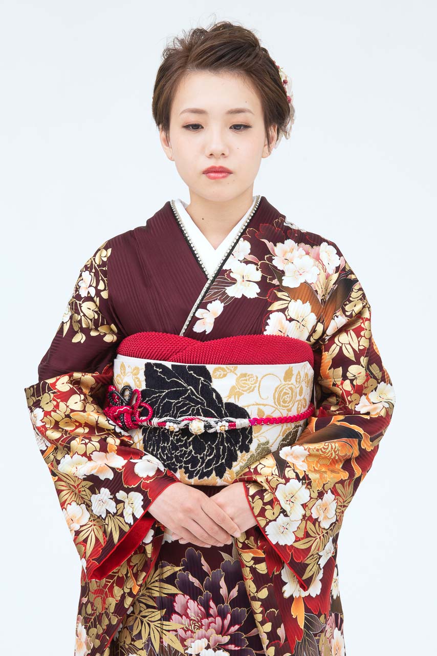 茶地花柄裾ダリア