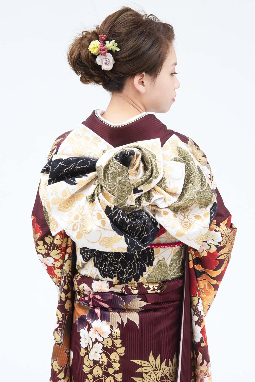 茶地花柄裾ダリア