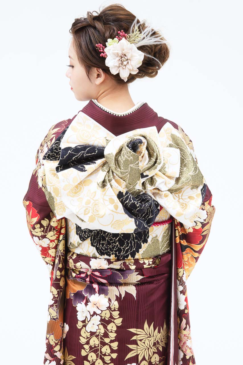 茶地花柄裾ダリア