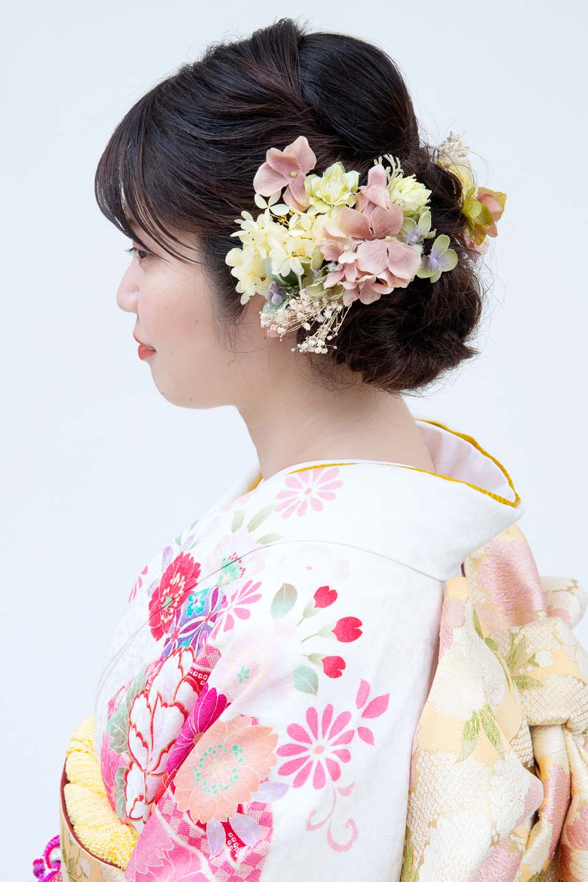 白地にピンク花 ひいな