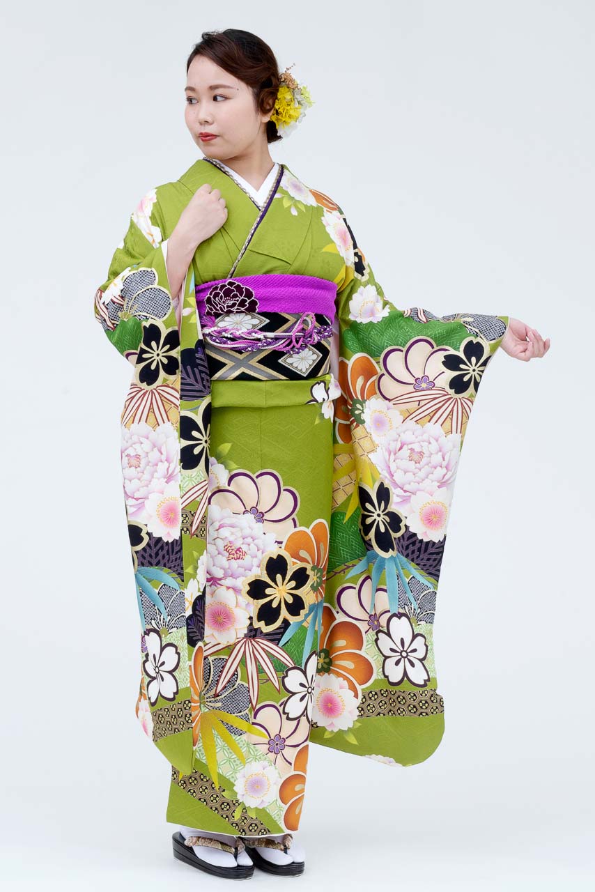 オリーブグリーンに桜大柄