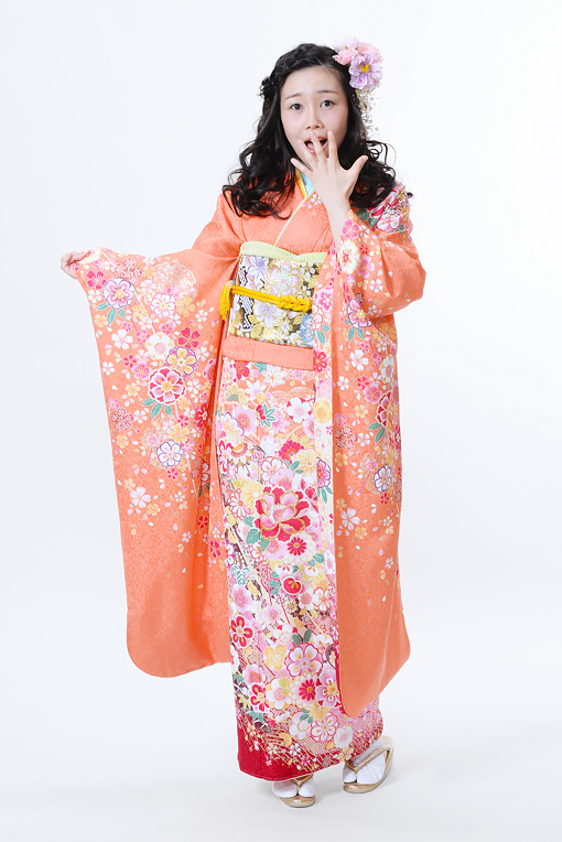 サーモンピンク地オール小花