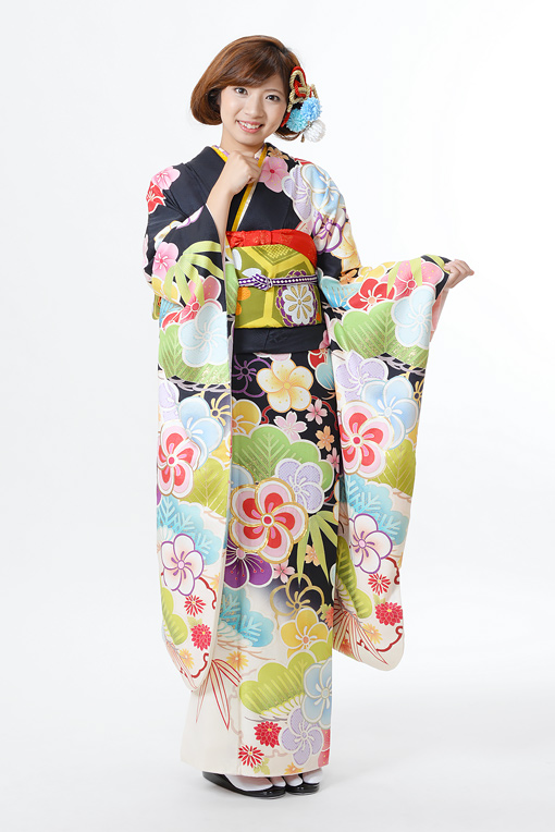 黒地に多様梅柄模様