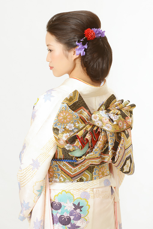 白地水色紫花模様