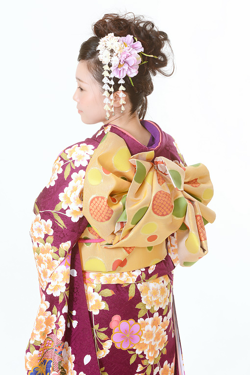 紫地蝶桜花模様