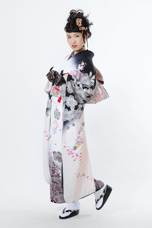 白地ぼかし桜柄