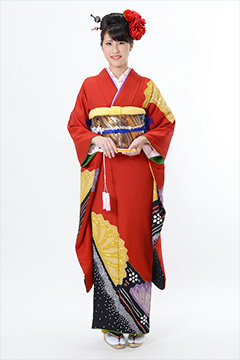 赤地裾絞り染め