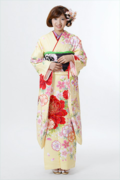 クリーム地赤牡丹