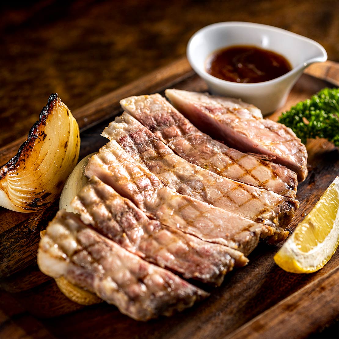 豚肩ロース肉のグリル