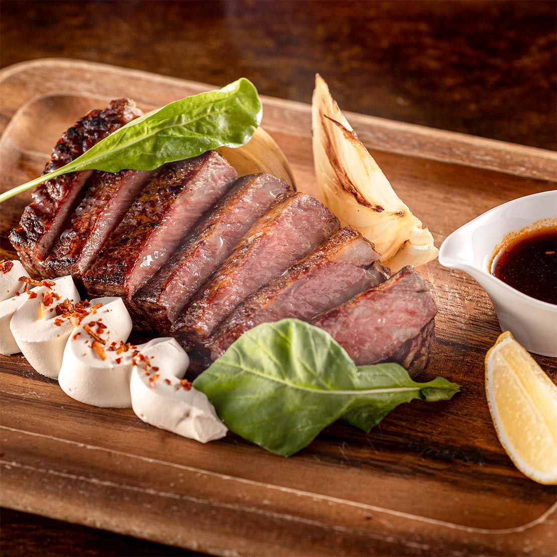 国産牛ロース肉のロースト